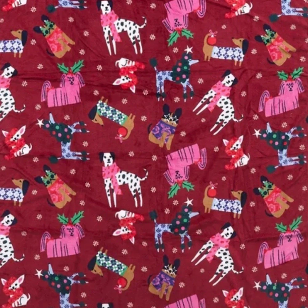 Vera Bradley Holiday Hounds Essential Fleece Throw Blanket with Dog Print